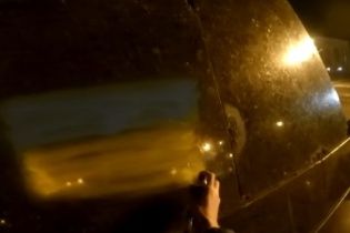У Донецьку покарали "поліцейських", які не догледіли український прапор на Леніні