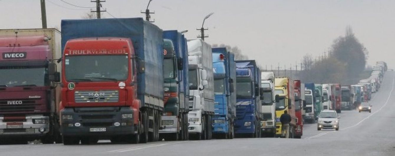 Москва зазіхнула на "священну корову для СОТ": транзит товарів з України закритий