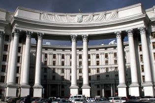 МЗС України вимагає звільнити кримськотатарського активіста