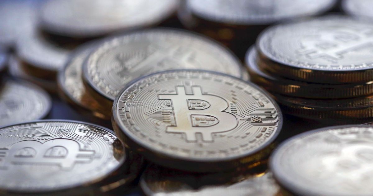 Курс биткоина впервые достиг рекордных 5170 долларов