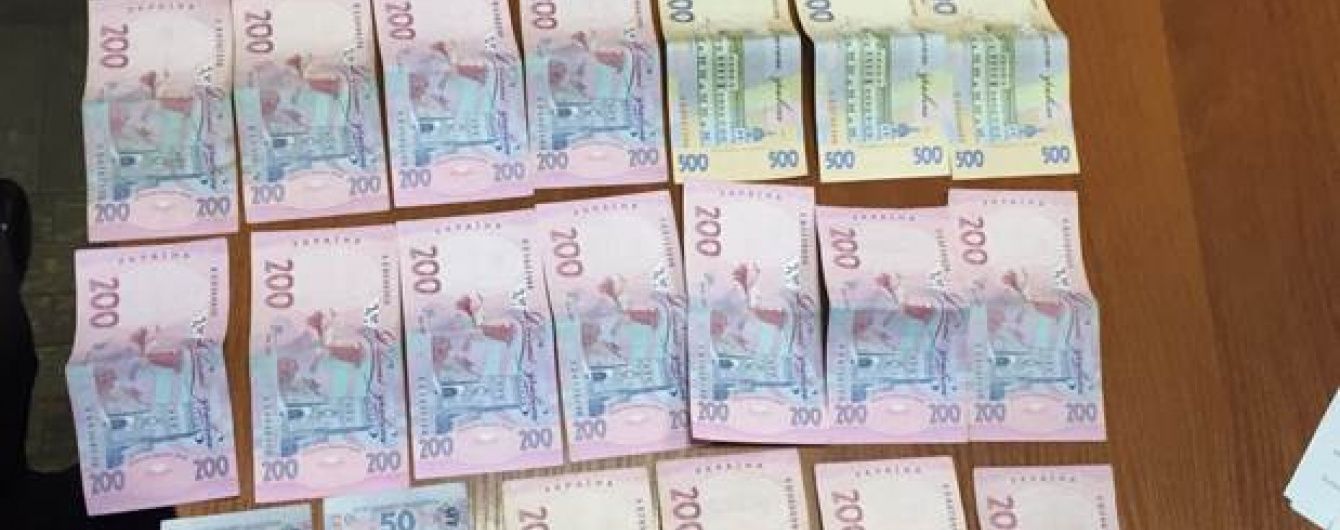 У Києві затримали "перевертнів у погонах", які оббирали столичних підприємців