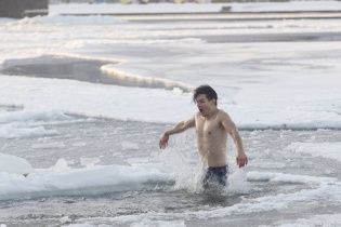 На Водохрещу столична станція "Гідропарк" відкриє додатковий вихід