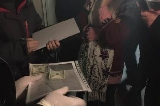Професора одеського вишу схопили на хабарі
