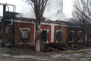 В Мариуполе горел завод имени Ильича