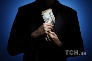 Власть ворует, чтобы бороться с Путиным: пост блогера Карла Волоха спровоцировал бурную реакцию соцсетей