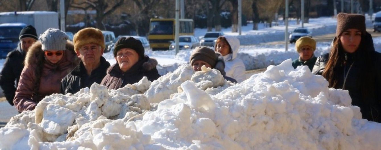 Хурделиці та 2-метрові перемети. Як Україна пережила сильні снігопади