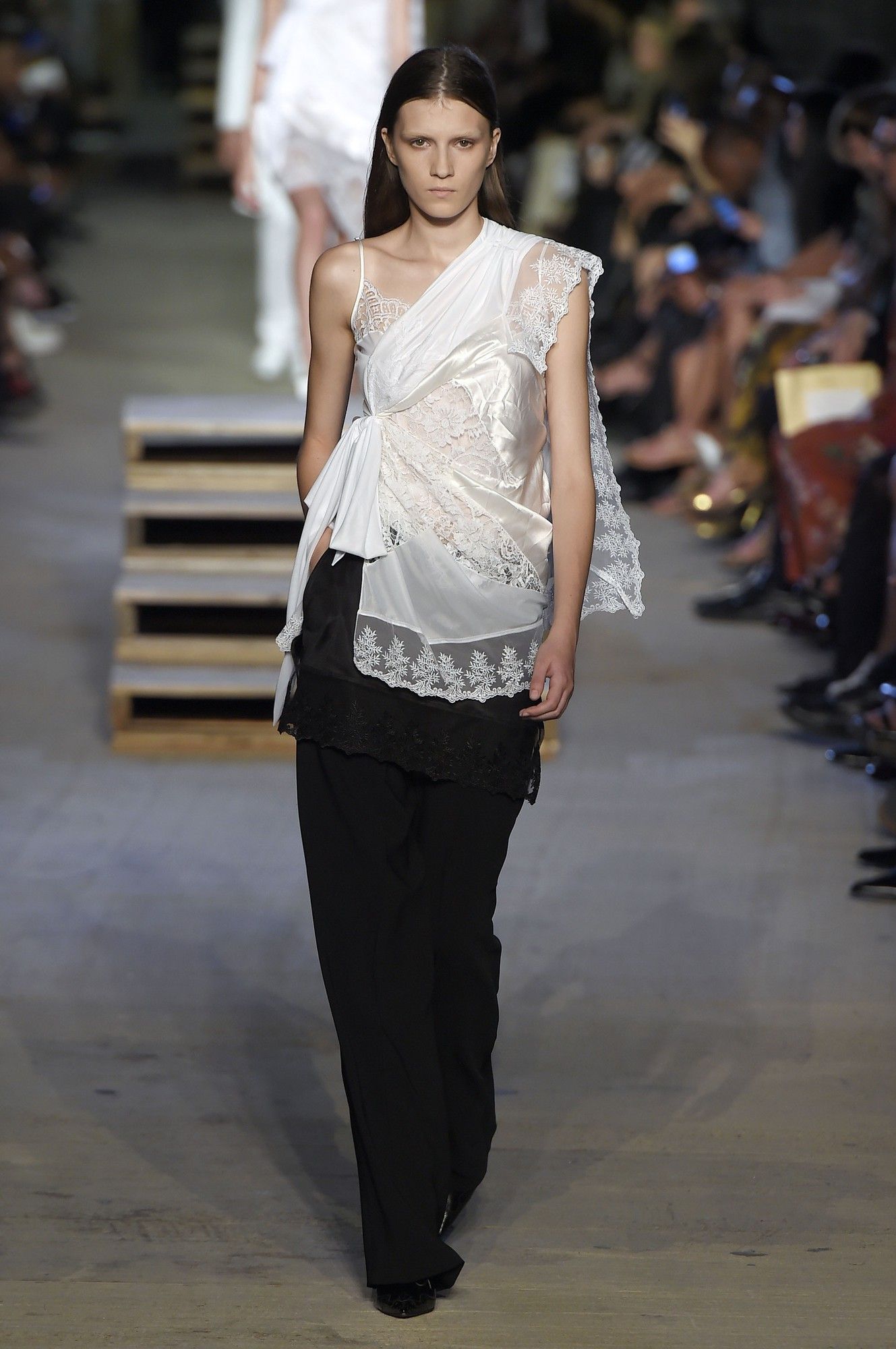 Givenchy прет-а-порте сезона весна-лето 2016_26
