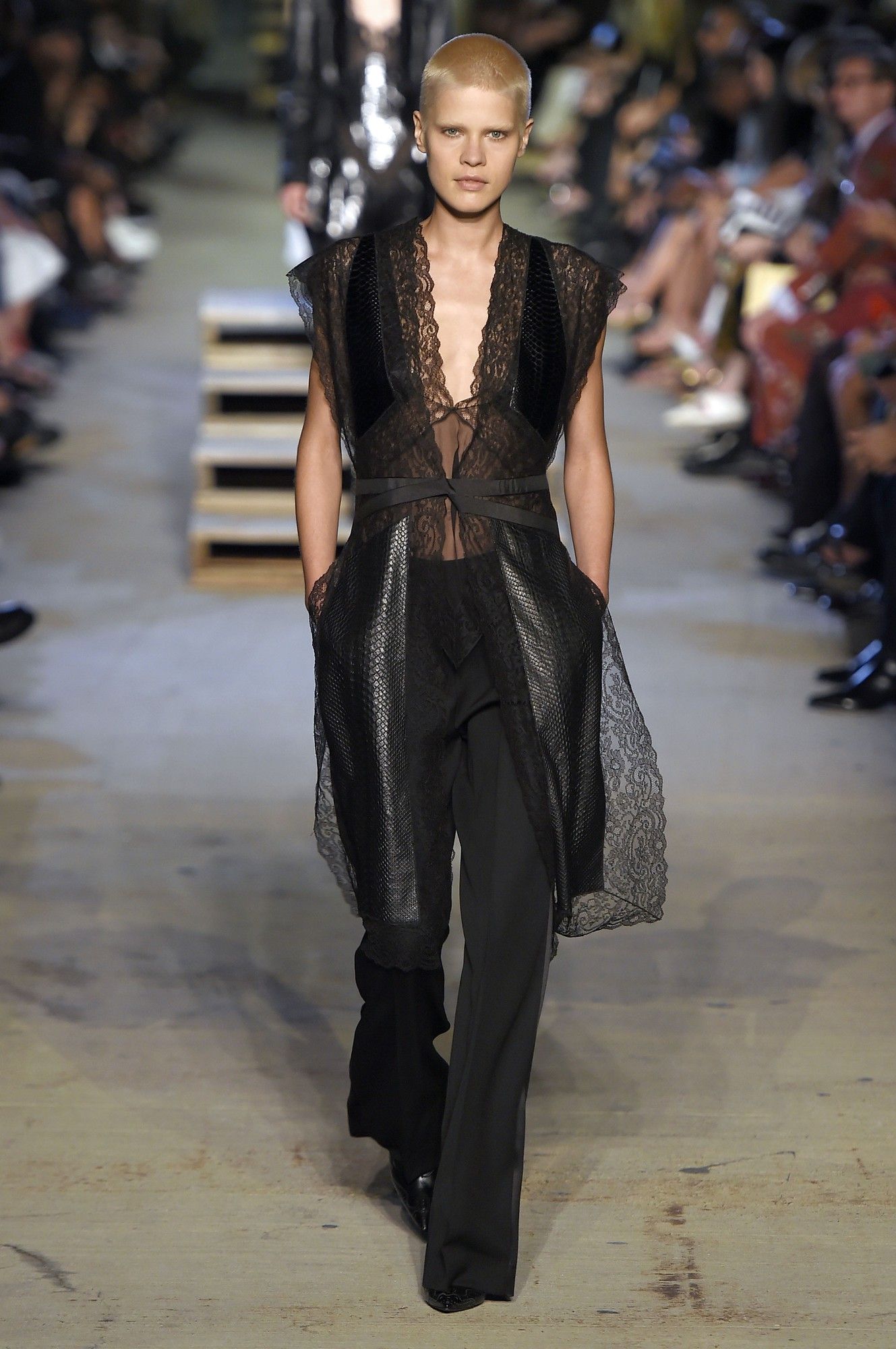 Givenchy прет-а-порте сезона весна-лето 2016_47