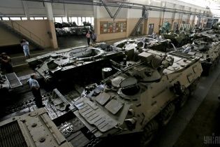 В суде начали оглашать приговор экс-руководителю "Львовского бронетанкового завода"