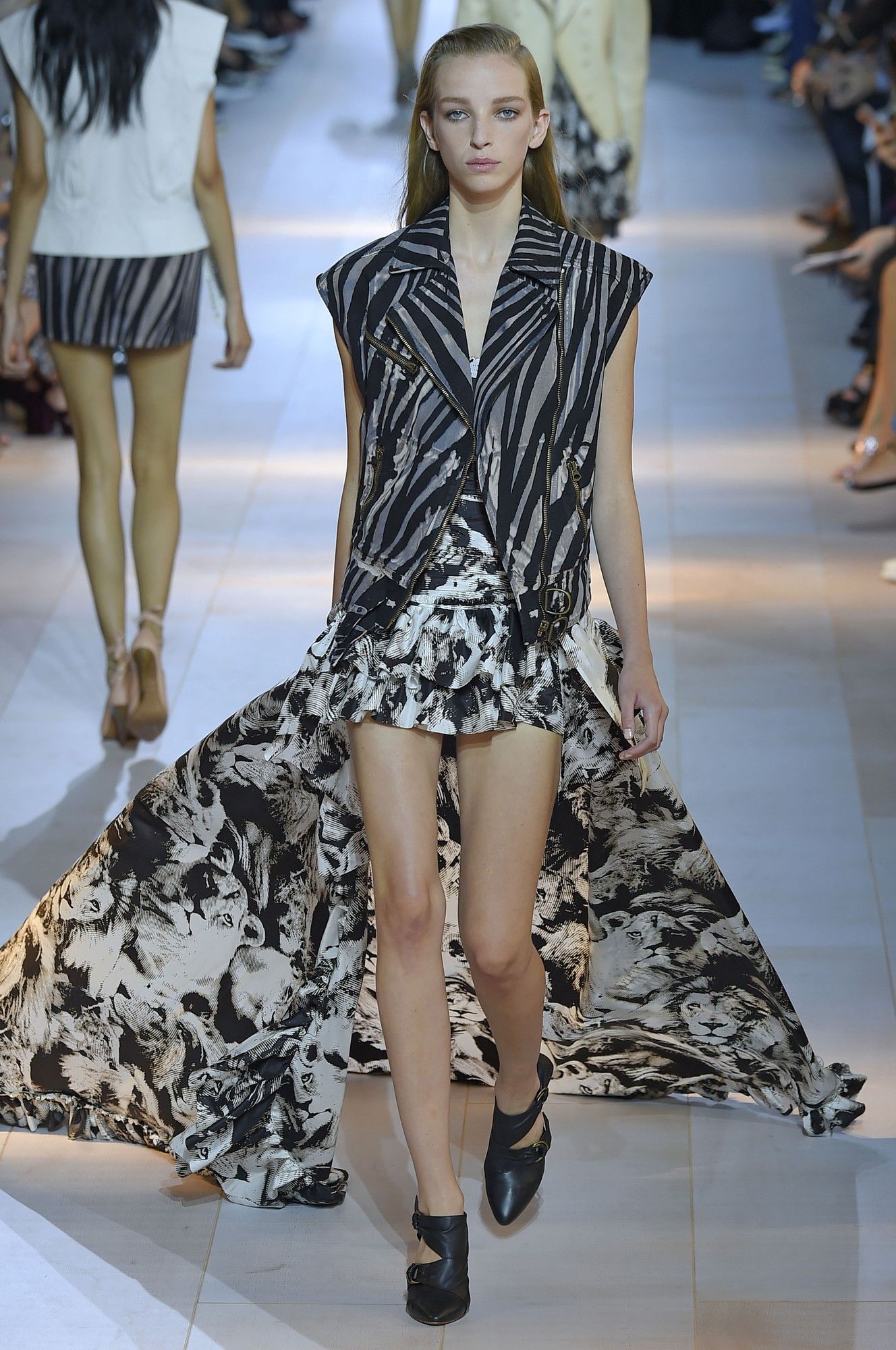 Roberto Cavalli прет-а-порте сезона весна-лето 2016_28