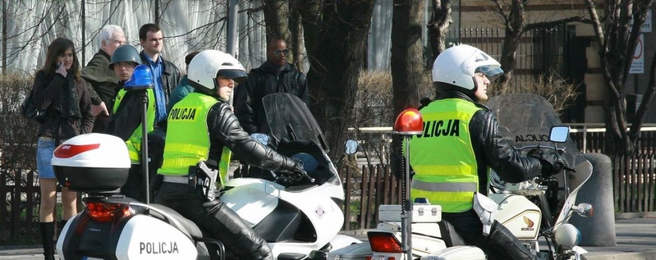 В Варшаве украинец покусал и избил прохожего