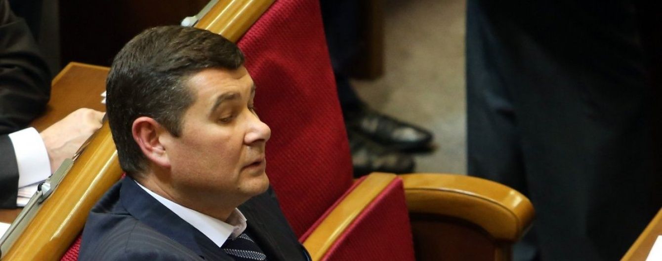 Онищенко заявил, что был переговорщиком Ахметова и Злочевского в разговоре с Порошенко