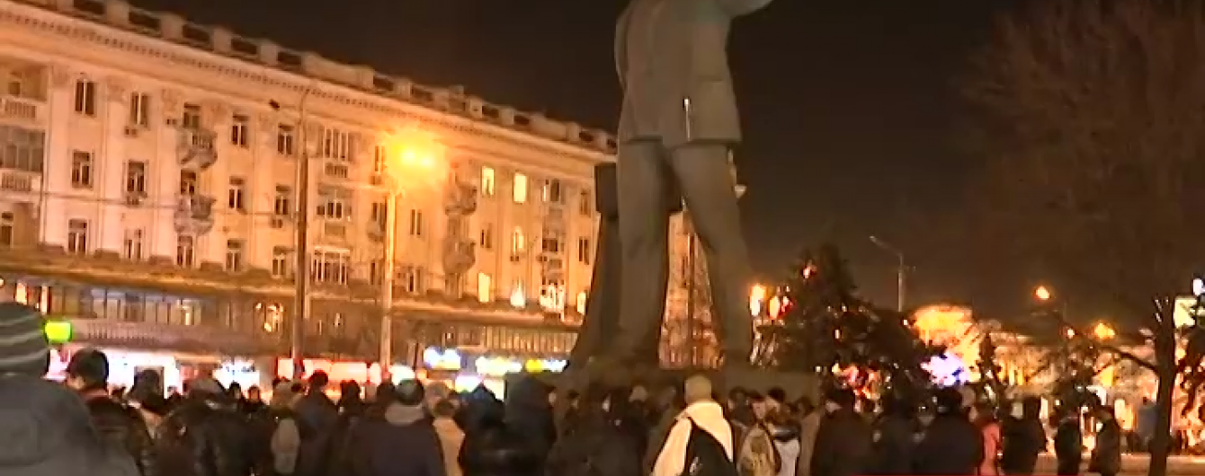 У Дніпропетровську замість поваленого комуніста може з'явитися пам'ятник "кіборгам" АТО