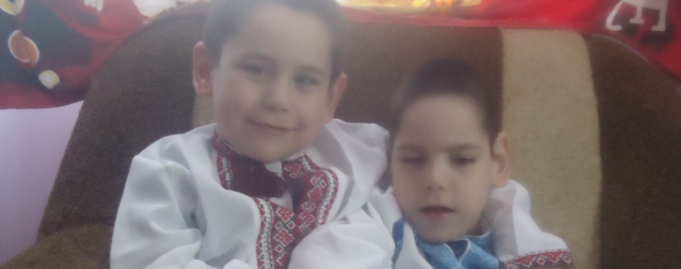 Близнюки Ігор та Максим потребують допомоги у лікуванні ДЦП