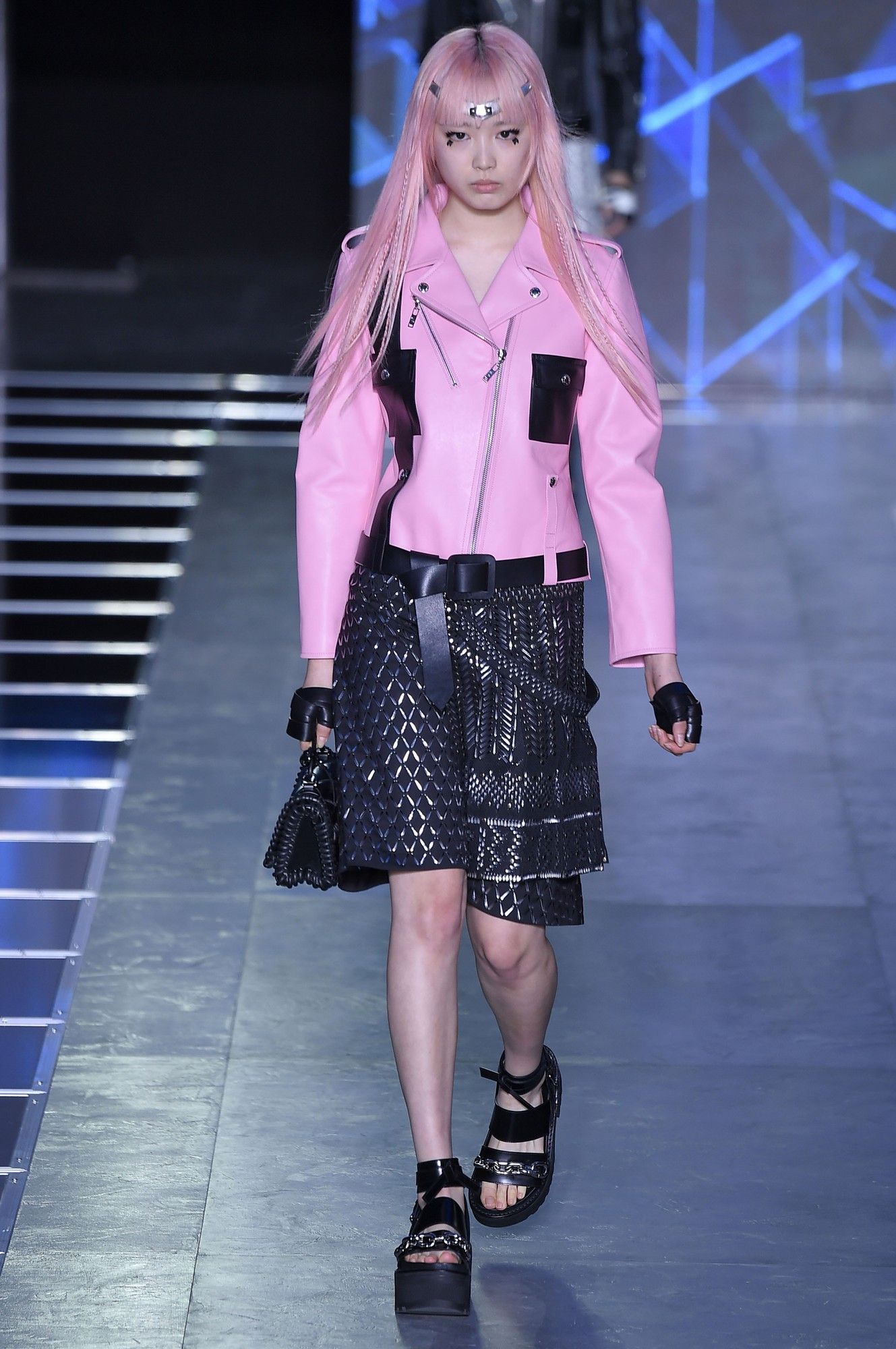 Louis Vuitton прет-а-порте сезона весна-лето 2016_1