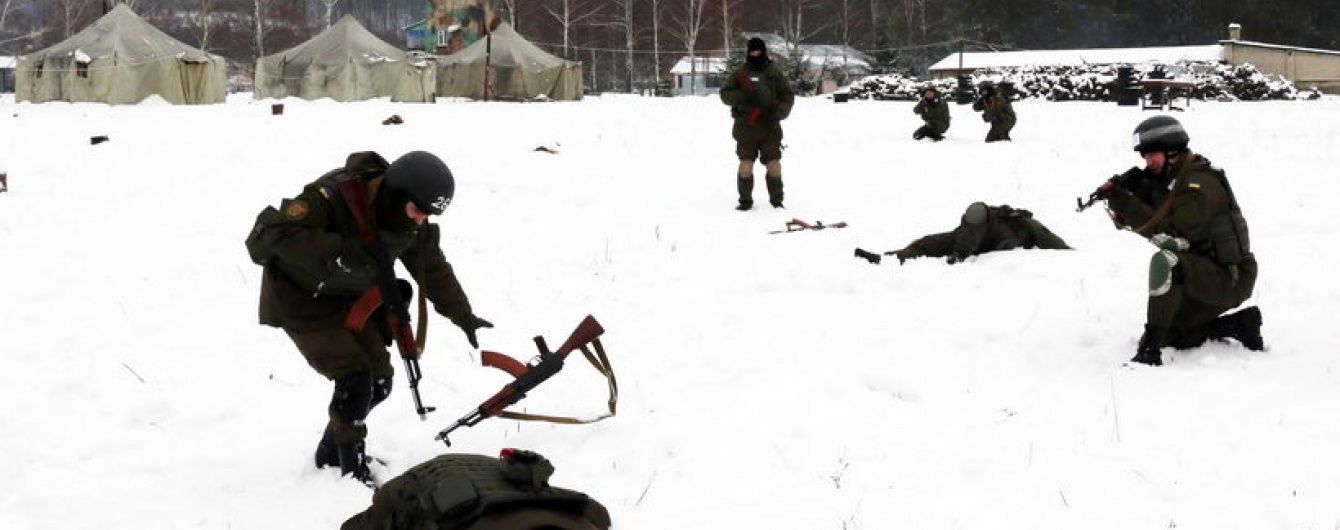 За добу на Донбасі поранено п'ятьох українських військових
