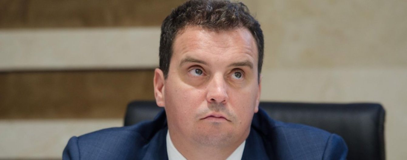 Абромавичус "примусово" повернувся на роботу