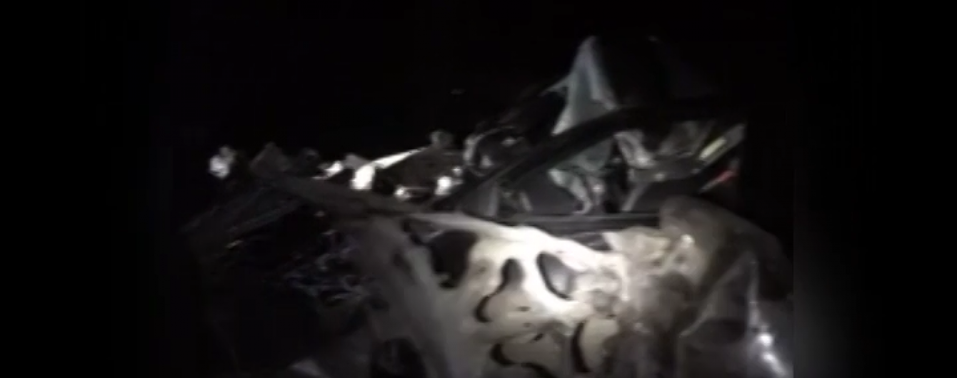 Оприлюднені подробиці трагічної ДТП з вантажівкою і двома легковиками на Львівщині