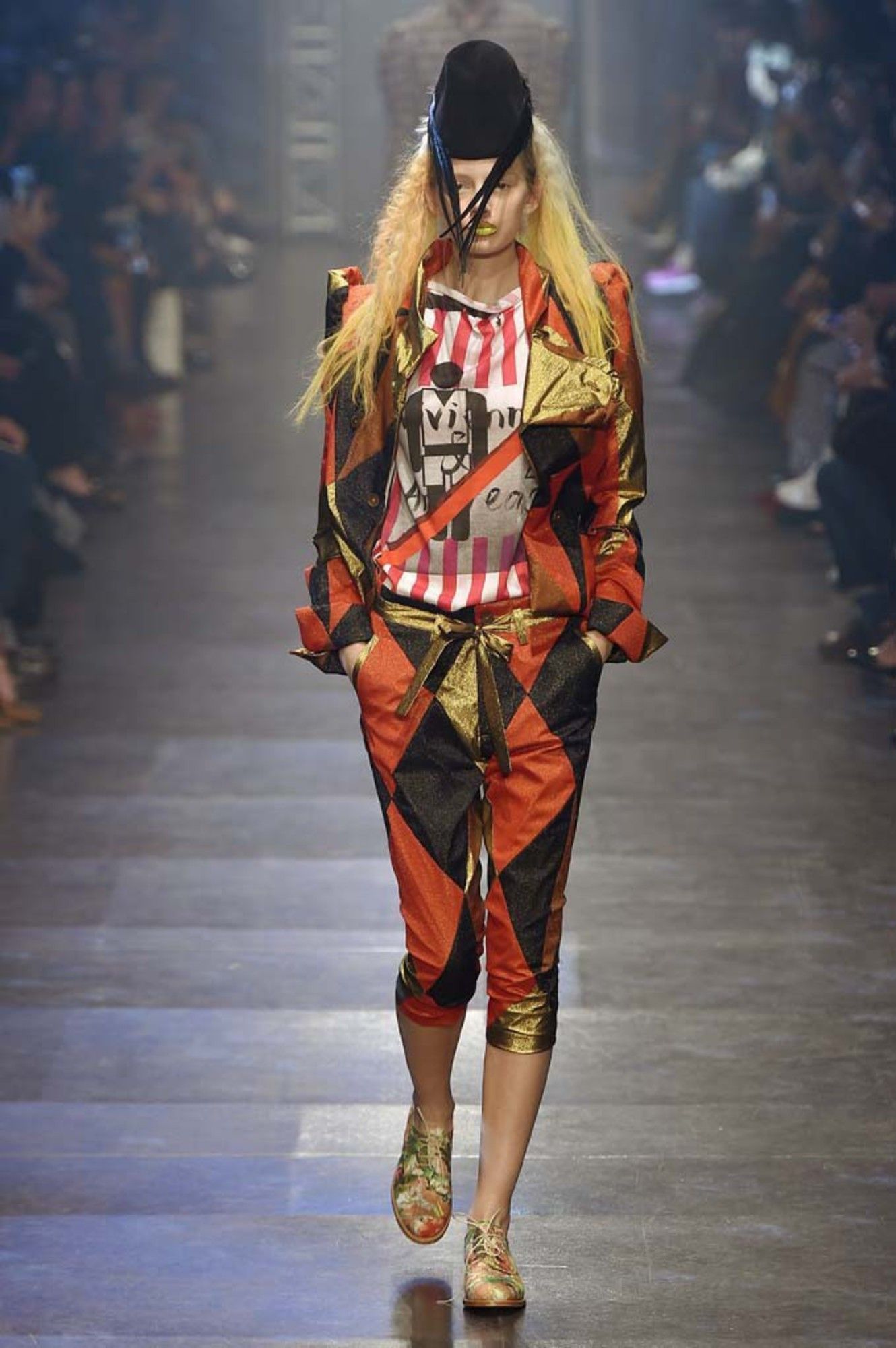 Vivienne Westwood прет-а-порте сезона весна-лето 2016_30