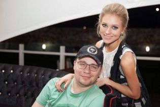 Дружина Харламова прокоментувала свою екстрену госпіталізацію