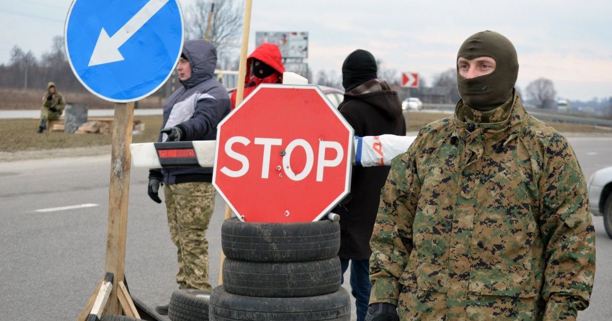 Стало відомо, коли може відновитися транспортний транзит між РФ і Україною