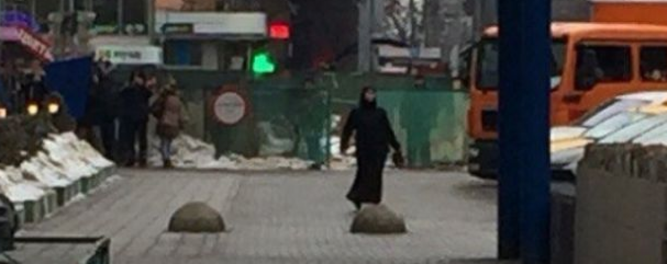 У Москві біля метро перехожа із закривавленою головою дитини кричала "Аллаху Акбар"