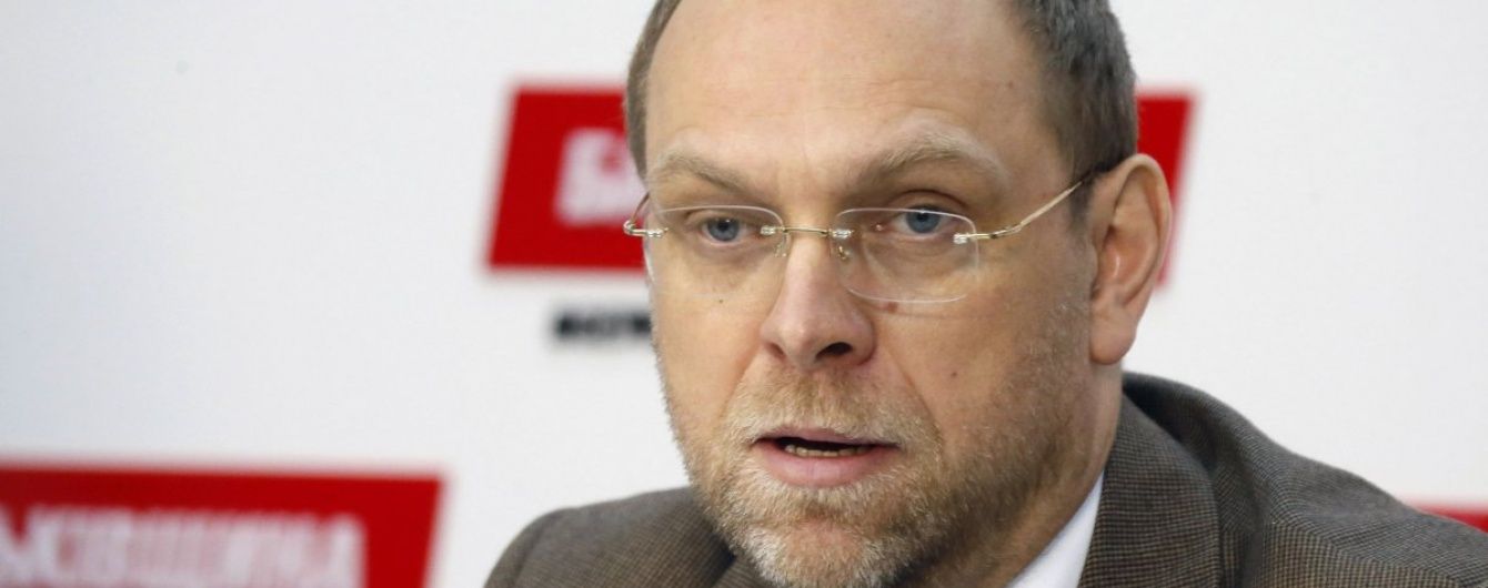 Дві машини Lexus й подарунки на 1,5 млн грн. Декларація Власенка