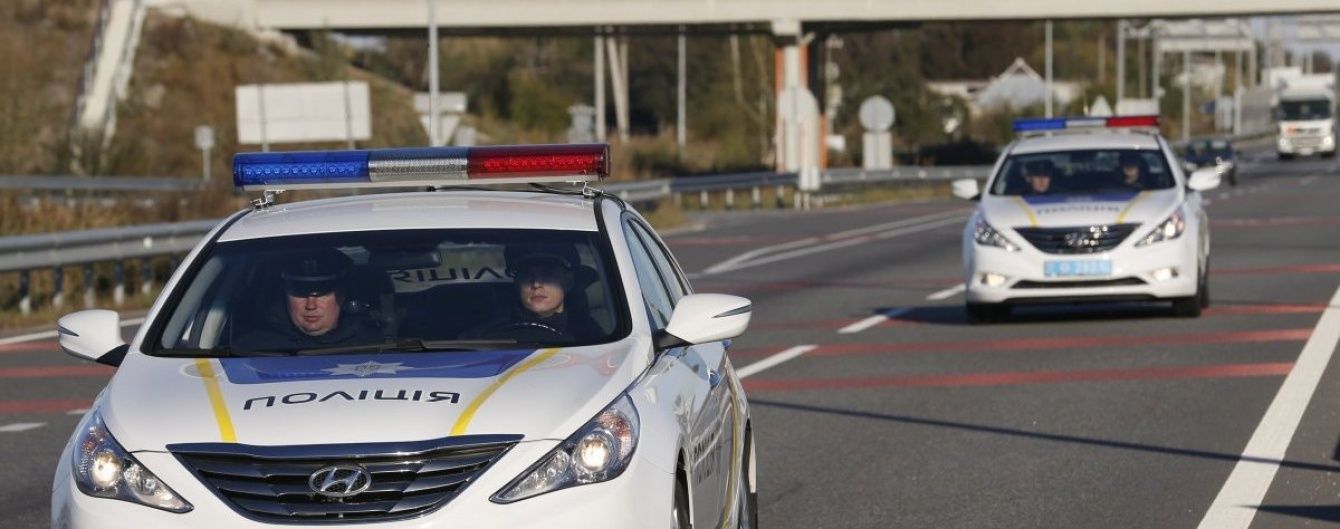 У Києві вночі п'яний екс-даївець за кермом BMW X5 влаштував перегони із патрульними