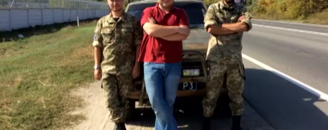 Старі правила в новій Україні: як СБівці "шиють" справу на волонтера