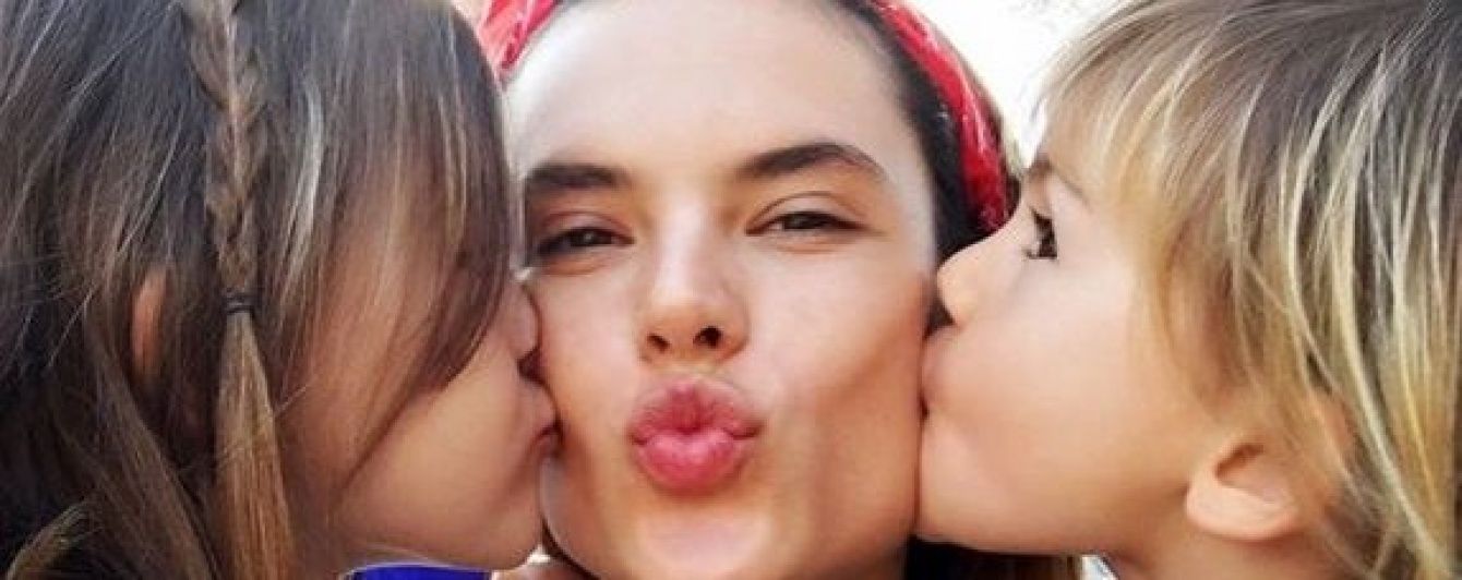 Instagram моделей: каникулы Алессандры Амбросио и обнаженная Эльза Хоск