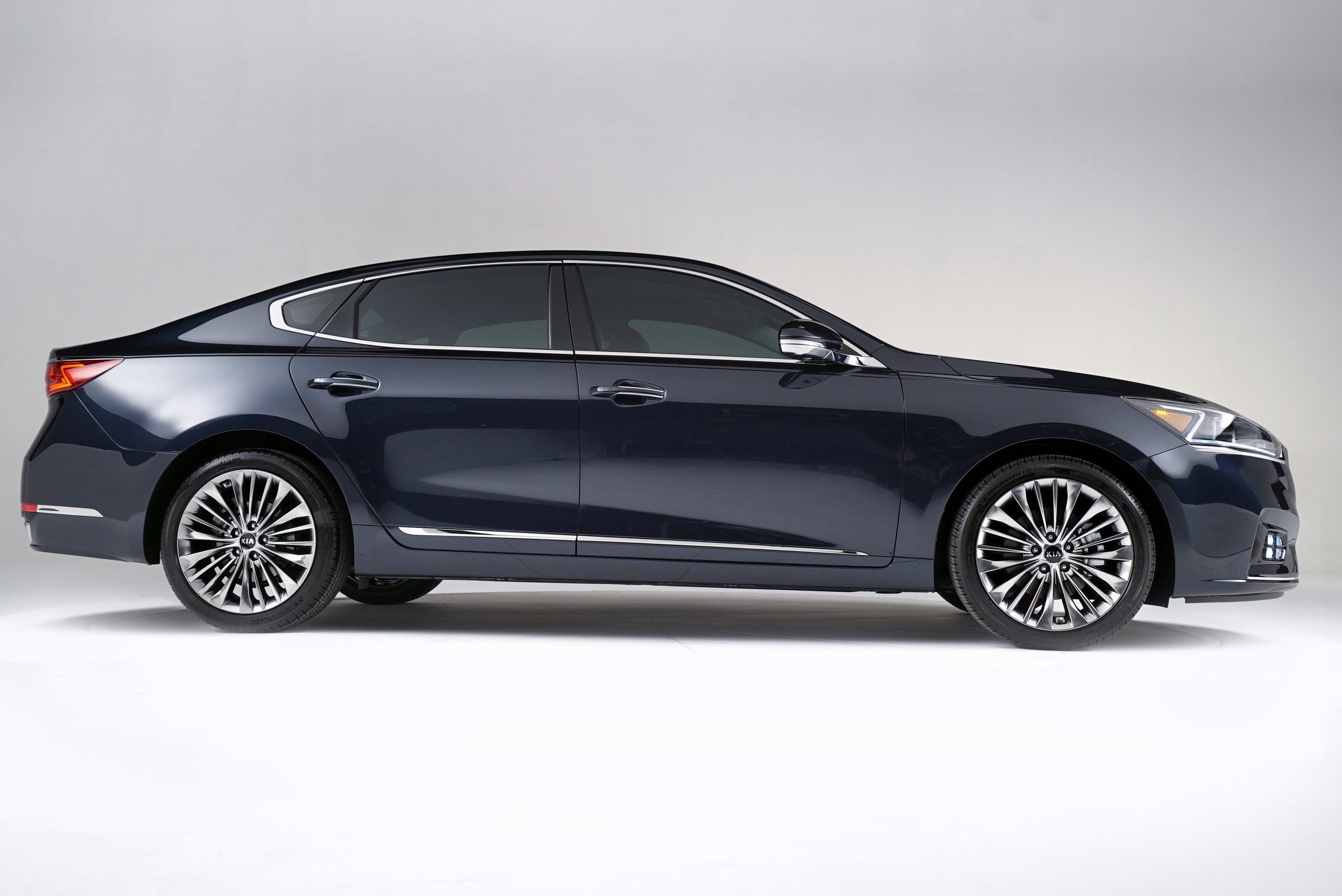 Kia Cadenza