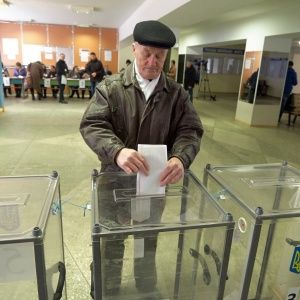 Зеленського українці підтримують найбільше, за ним одразу Порошенко та Тимошенко – рейтинг SOCIS