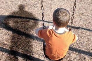 Поліція і юристи закликають депутатів ухвалити закон, який убезпечить дітей від педофілів-рецидивістів