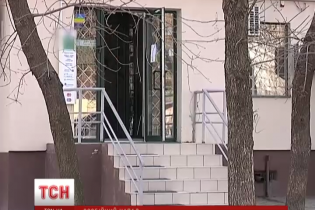 У Запоріжжі двійко злодіїв нахабно пограбували банк