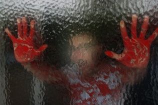 В России 80-летнюю бабушку подозревают в убийстве и расчленении квартиранта из Украины