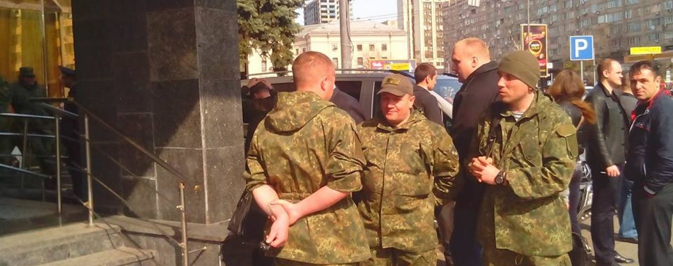 Після звільнення від "айдарівців" у готелі "Либідь" знайшли зброю