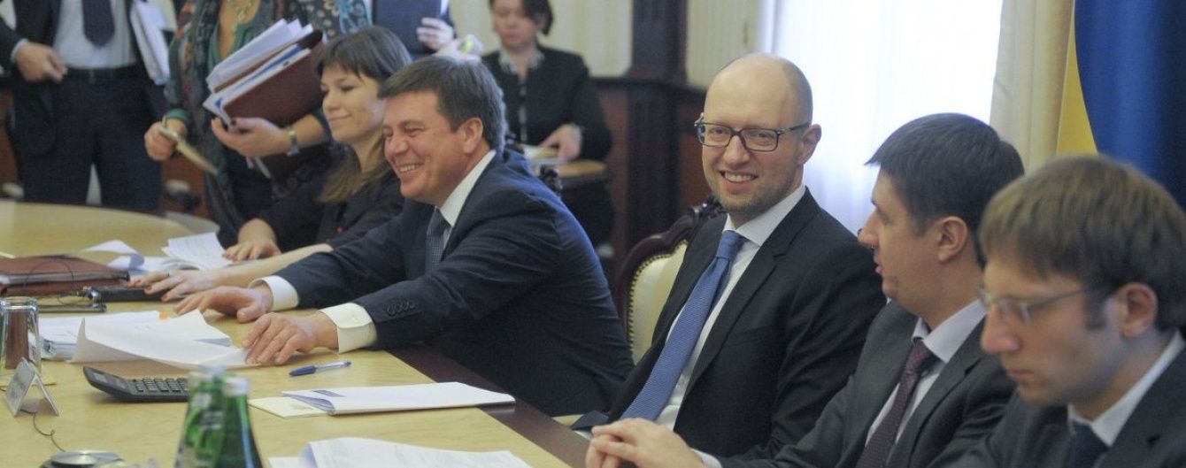 Декларації Кабміну: на які кошти живуть та яким майном володіють українські міністри. Інфографіка