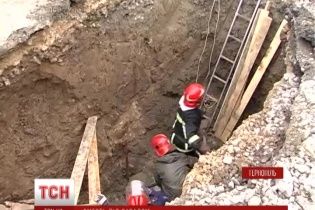 У Тернополі під час ремонту каналізації страшною смертю загинув комунальник