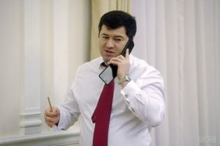 Суд отменил для Насирова обязательство носить электронный браслет