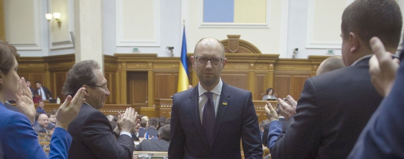 У "Народному фронті" спростували чутки про те, що Яценюк піде в Раду по мажоритарці