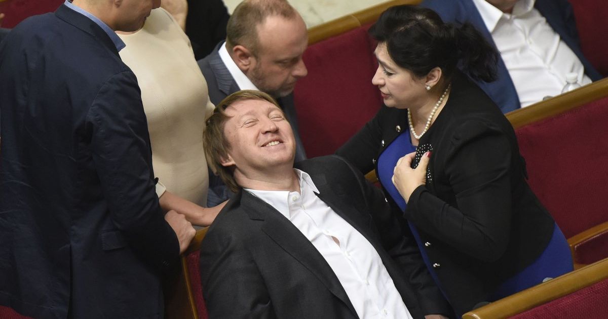Загиблий ексміністр Кутовий нинішнього року отримав ліцензію пілота
