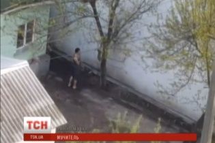 Протести під психлікарнею влаштували київські зоозахисники