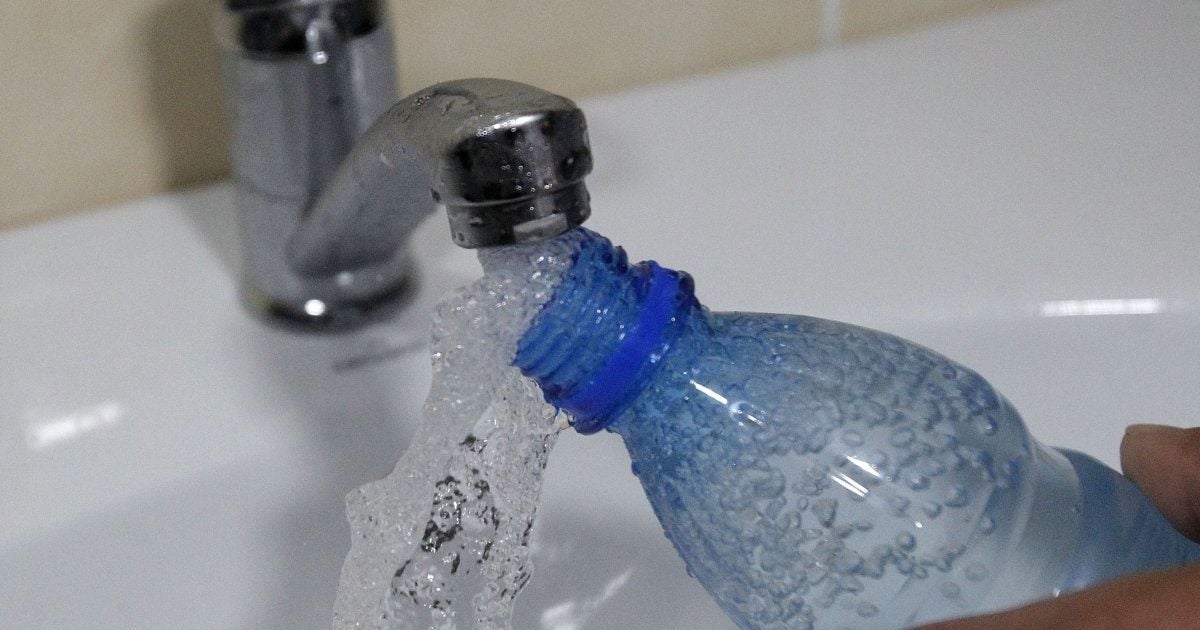 За огромные долги прекращено электроснабжение водоканала, который подавал воду в "ДНР"