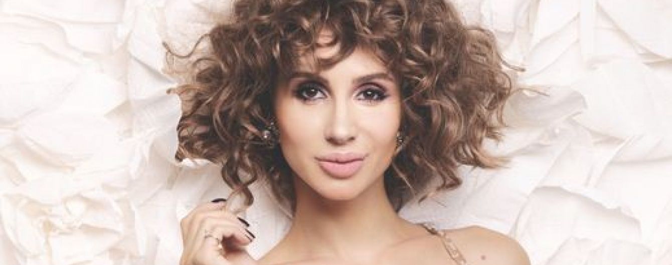 LOBODA здивувала романтичними кучерями і ніжним образом на сторінках глянцю