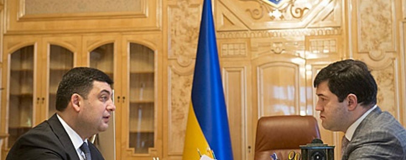 Контрабанда лісу на Закарпатті. Гройсман доручив очільнику ДФС негайно звільнити усіх причетних