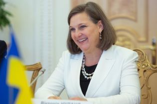 Нуланд приедет в Киев и Москву, чтобы обсудить Минские соглашения