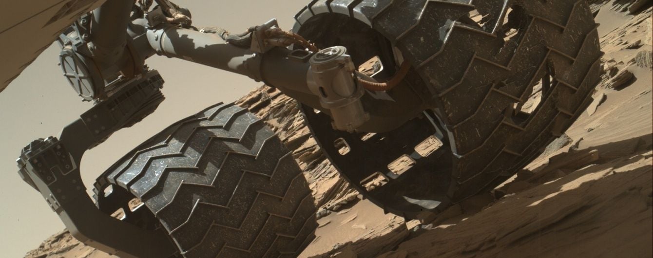 NASA показало панораму плато на Марсі