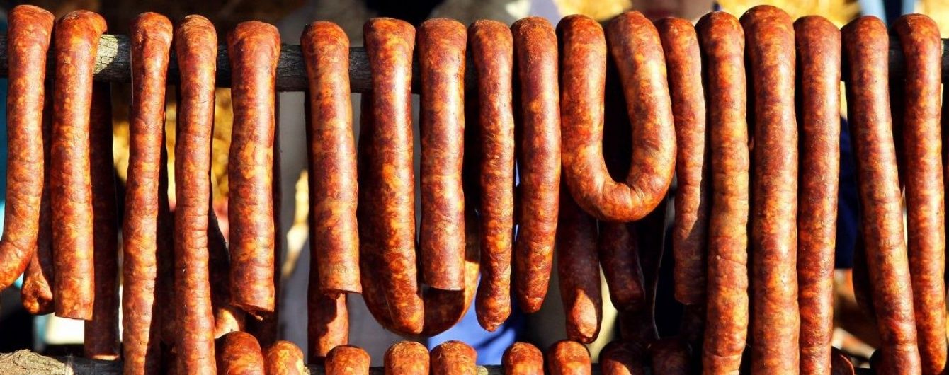 Непереможна "ковбасна мафія": на Волині із землі торгують м’ясом без документів, поліція і влада безсилі