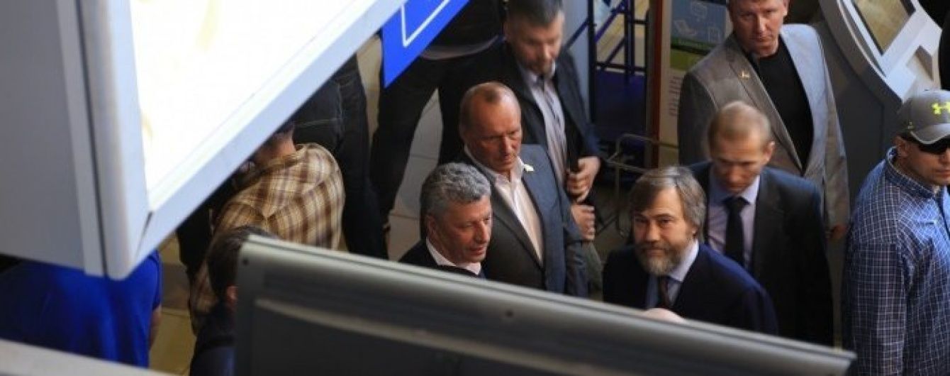 Поліція прокоментувала інцидент із трьома нардепами "Опоблоку" в аеропорту Одеси
