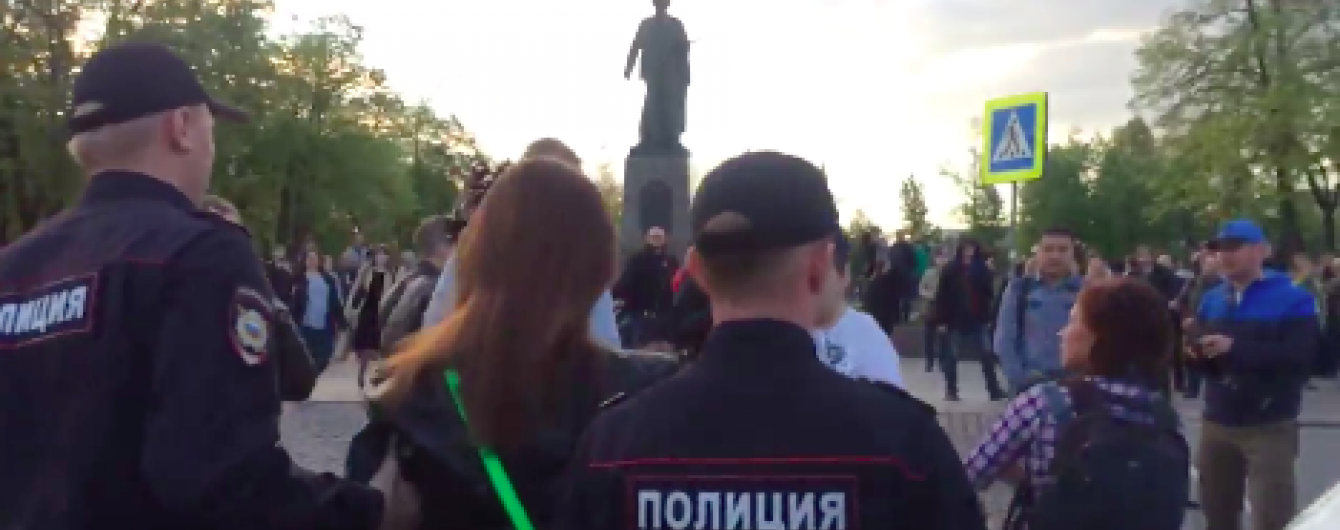 В Москве задержали участников акции против "болотного дела"